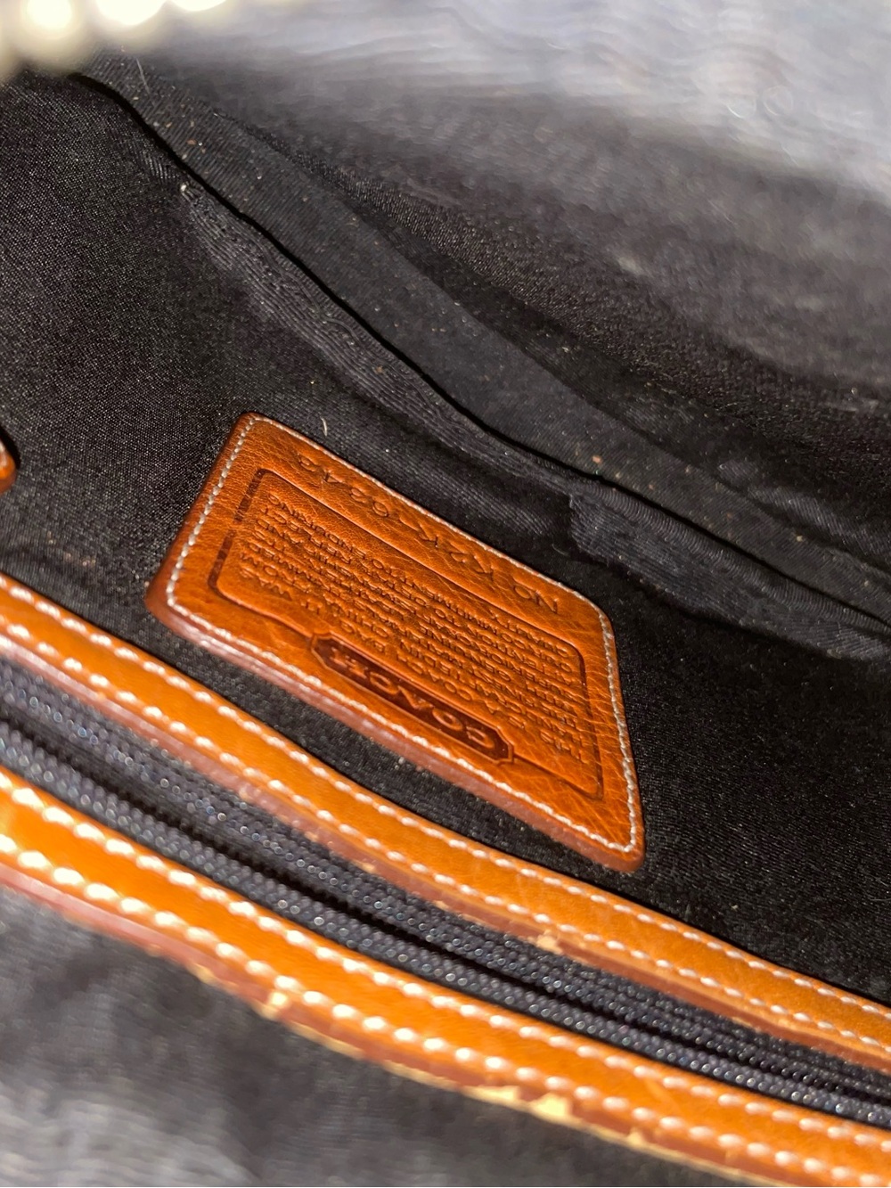 VINTAGE Y2K Coach 2154 Signature Canvas Gray Black Soho Hobo Shoulder Bag. - Picture 4 of 4